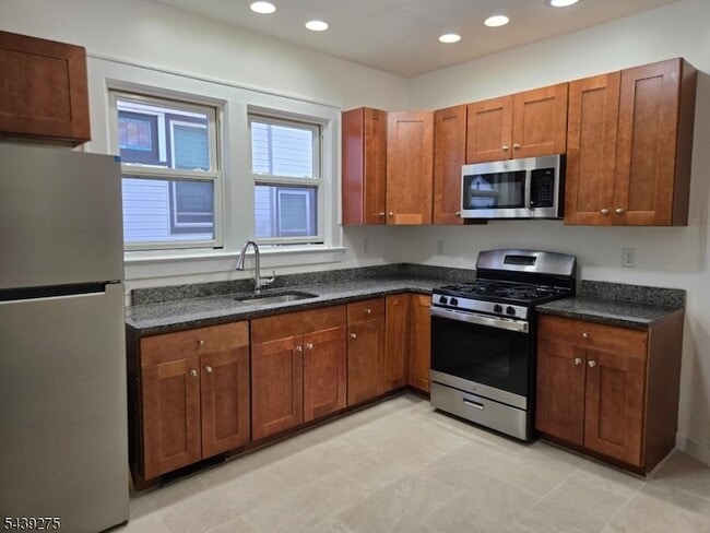 Photo - 27 Cleveland Avenue Unit 29 Apartment