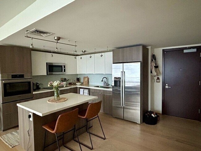 Foto del edificio - Symphony Honolulu - 1BR with 2 Parking Stalls