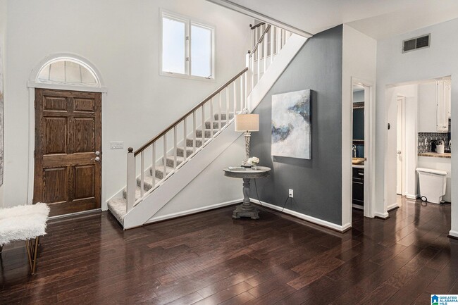 Foto del edificio - 5539 Hampton Heights Dr