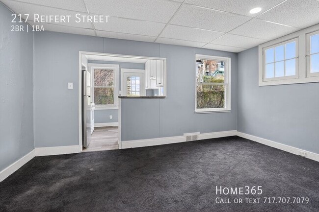 Building Photo - 217 Reifert St