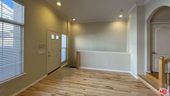 Foto del edificio - 5730 S Glennie Ln