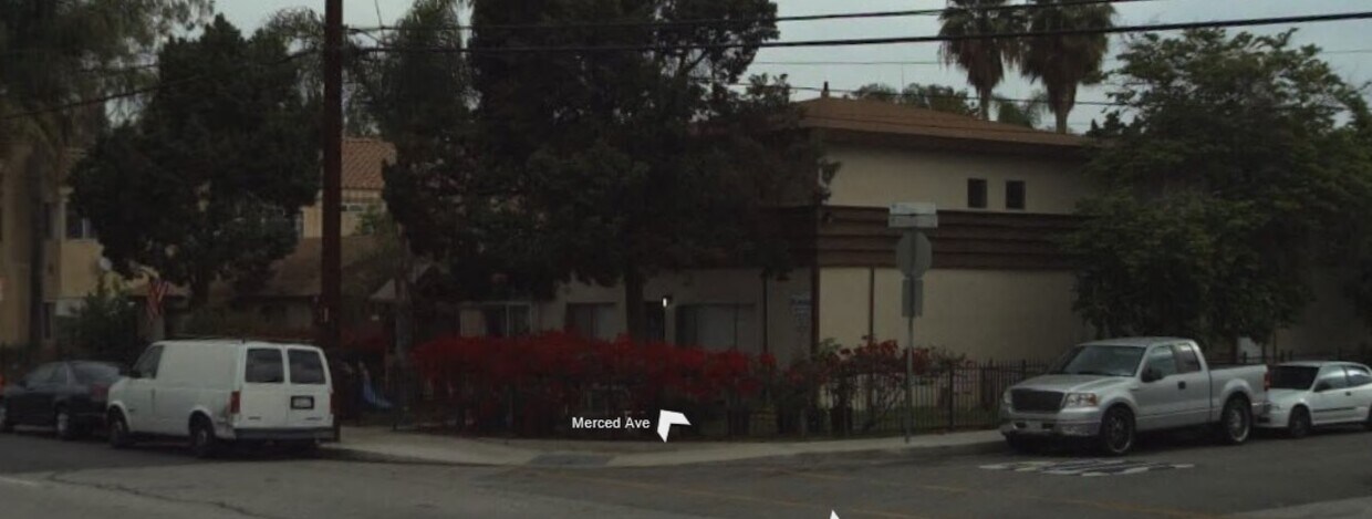 Primary Photo - 3800 Merced Ave