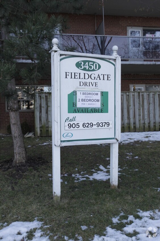 Building Photo - Fieldgate Apartments