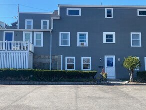 Building Photo - 6 Jewett St