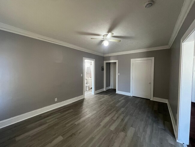 Photo - 392 E 147th St Apartment