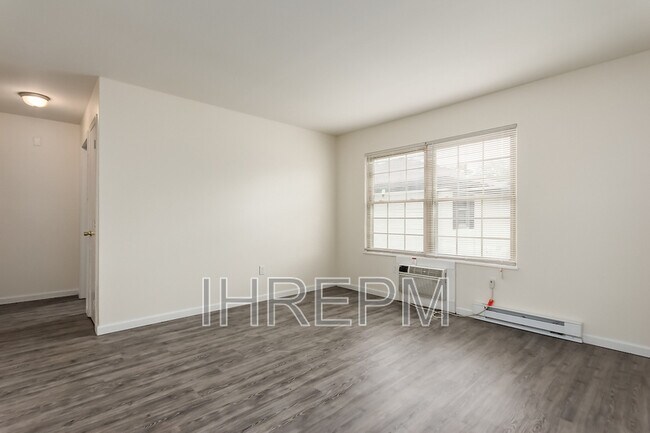 Building Photo - 2595 Red Rock Boulevard - B