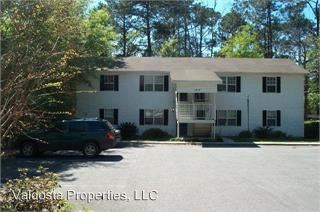 Primary Photo - 1610 Iola Dr
