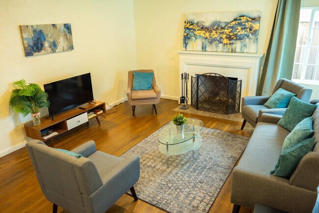 Foto del edificio - 240 E Hedding St