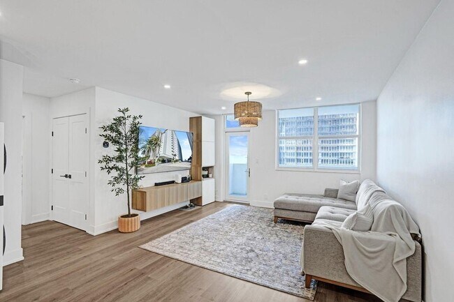 Foto del edificio - 4250 Galt Ocean Dr