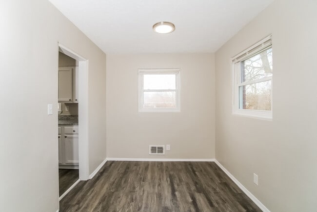 Building Photo - 4214 N Whittier Pl