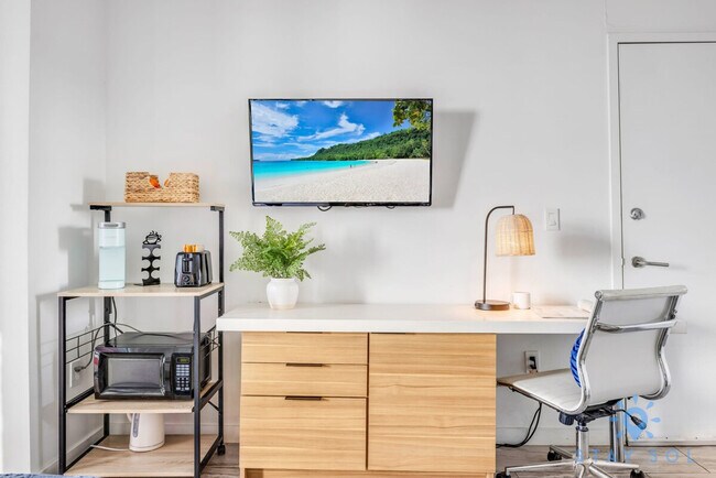 Foto del edificio - 2602 E Hallandale Beach Blvd