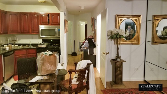 Building Photo - 20 E 29th St