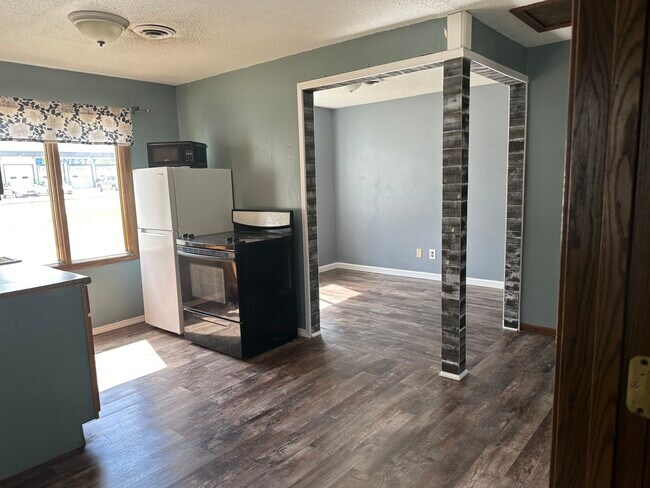 Foto del edificio - 1122 S Oak Ave