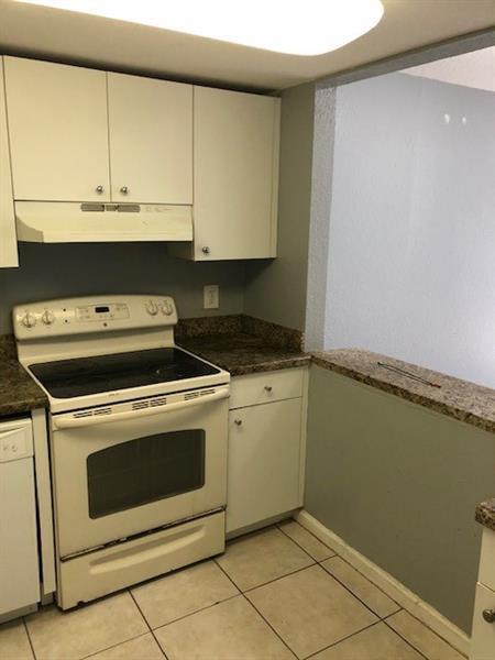 Foto del edificio - 2611 NW 56th Ave