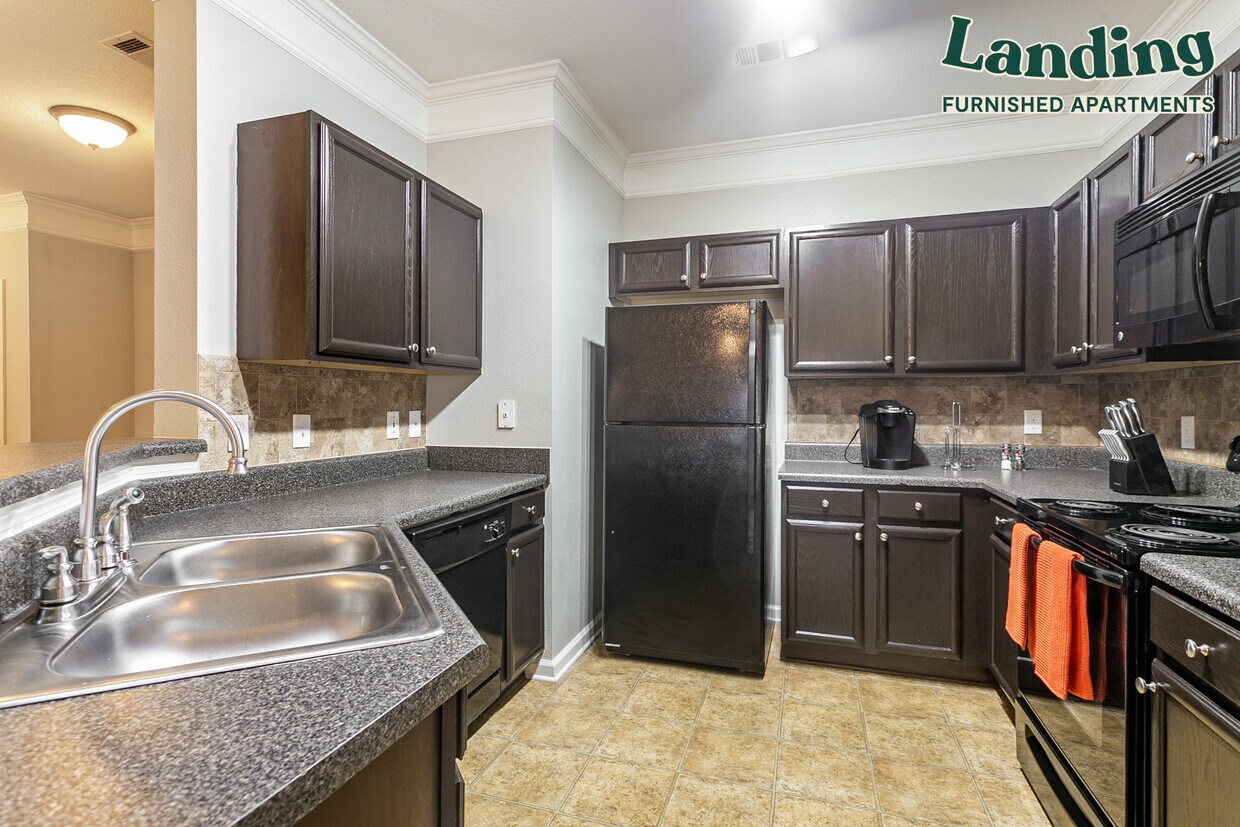 Foto principal - 1851 Satellite Blvd