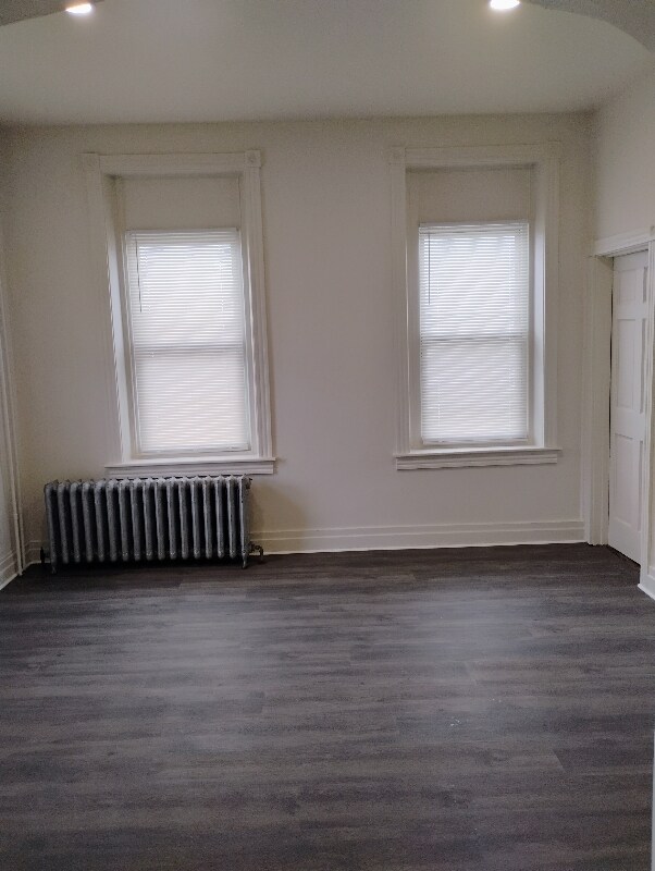 Foto del edificio - 323 Lehman St