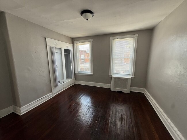 Beautiful 3BR Port Richmond Townhouse - Beautiful 3BR Port Richmond Townhouse