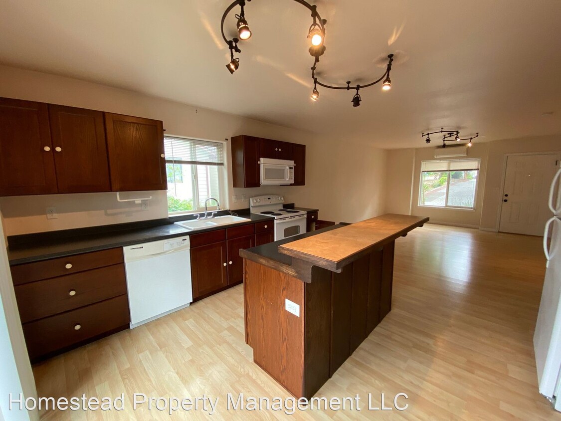 Foto principal - 324-330 Clay St E