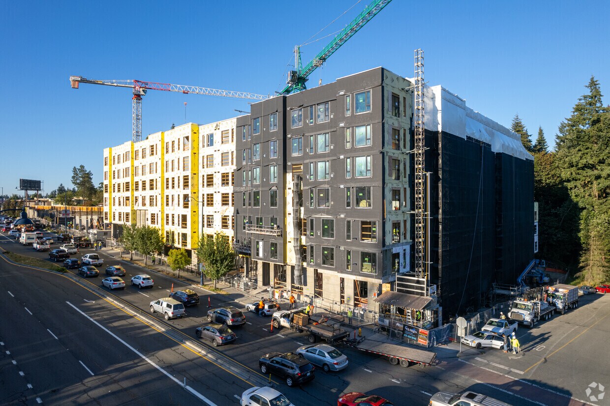 Canopy Apartments Apartments at 18551 Aurora Ave Shoreline, WA