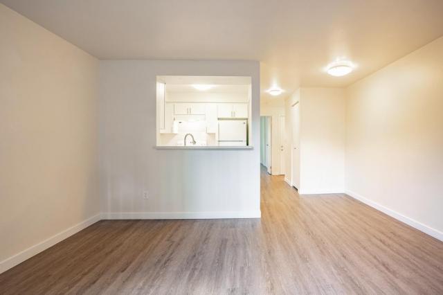 Building Photo - 1 bedroom in Seattle WA 98117