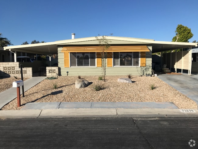 Building Photo - 73270 Desert Greens Dr N