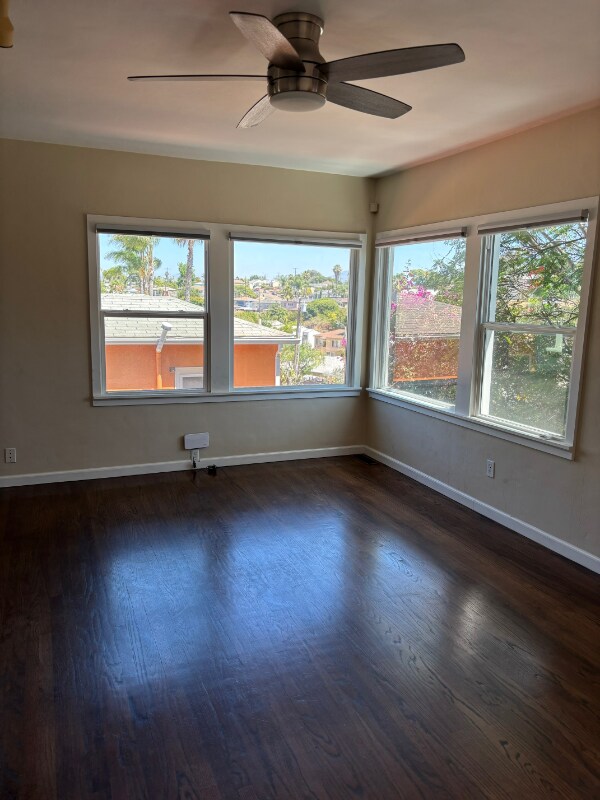 Foto del edificio - 5858 Adelaide Ave