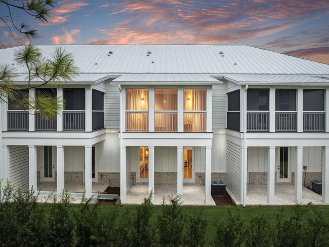 Building Photo - 45 Grove Townhomes Pl