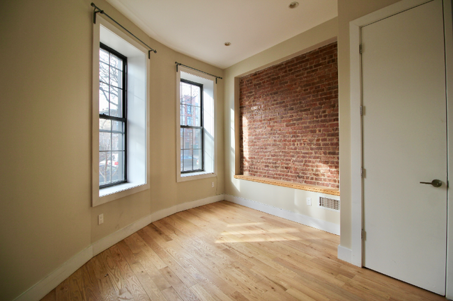 Foto del edificio - 735 Bushwick Ave