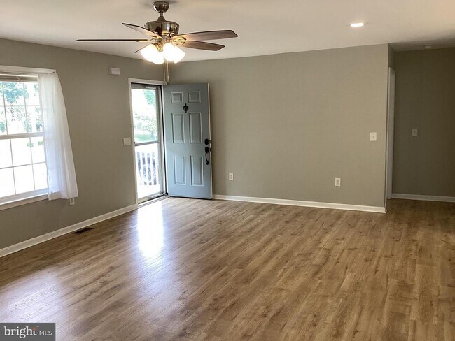 Foto del edificio - 2614 Ruffin Dr
