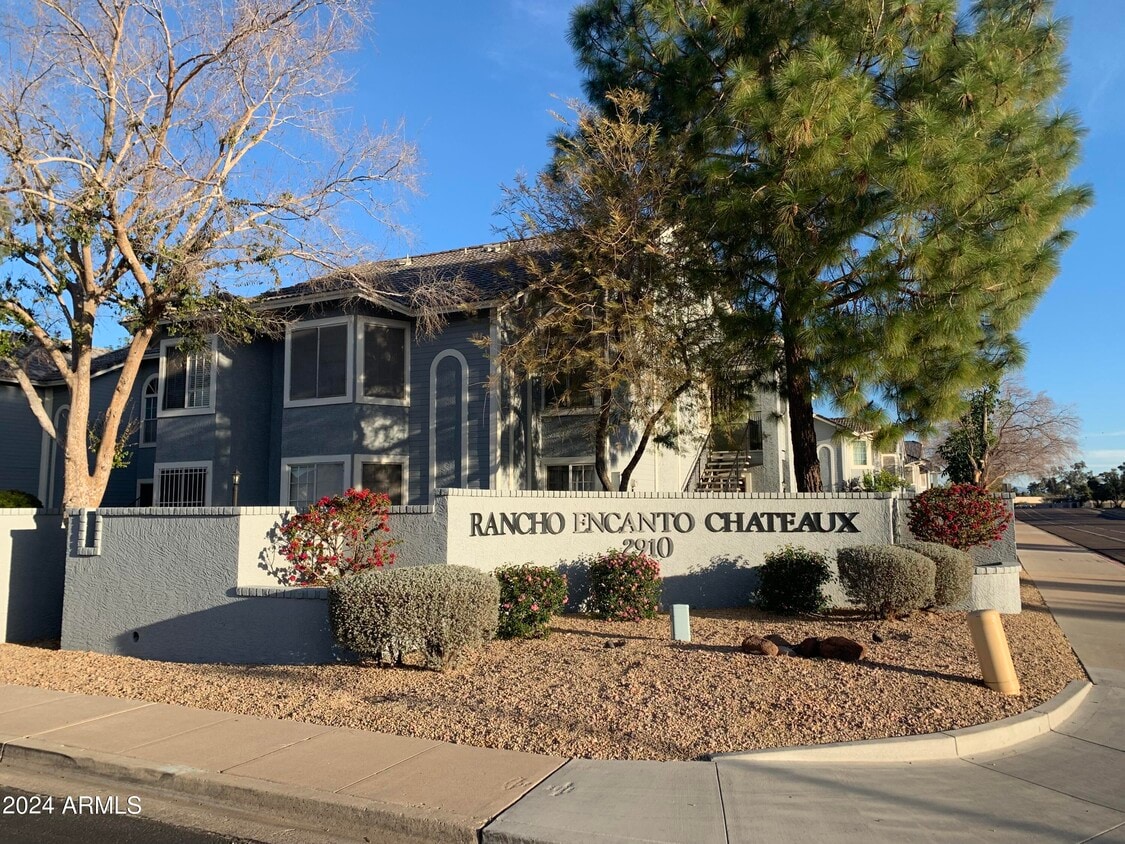Primary Photo - 2910 W Marconi Ave