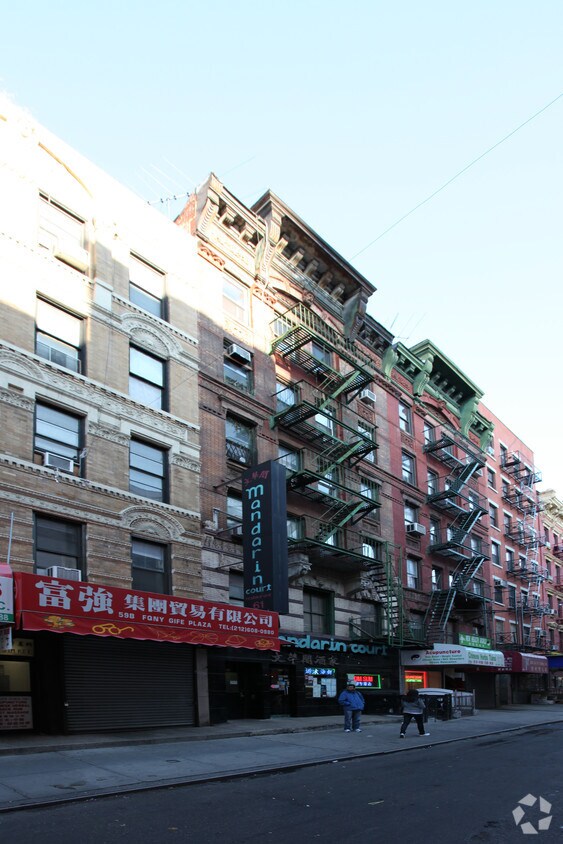Primary Photo - 61 Mott St