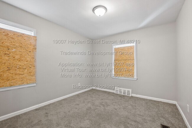 Building Photo - 19007 Heyden St