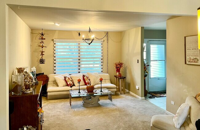 Foto del edificio - 213 Stanyon Ln