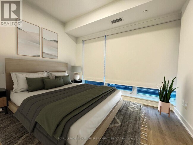 Photo du bâtiment - 327 King St W