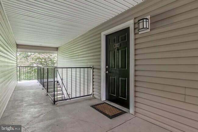 Building Photo - 3305 Wyndham Cir