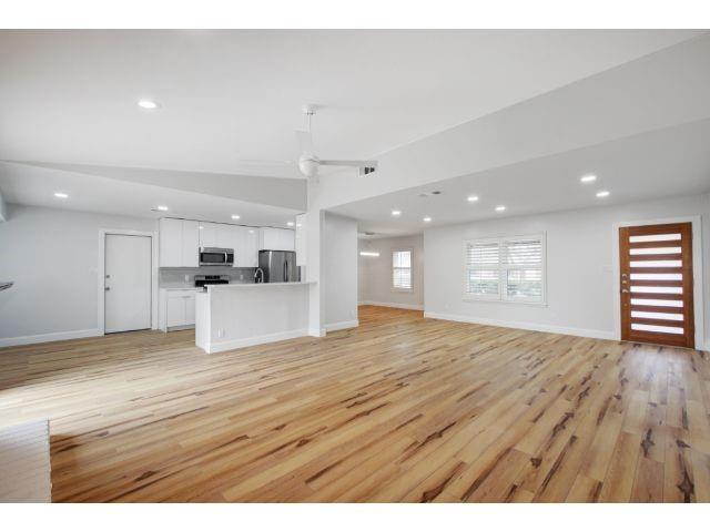 Building Photo - 2207 Kenbridge Dr
