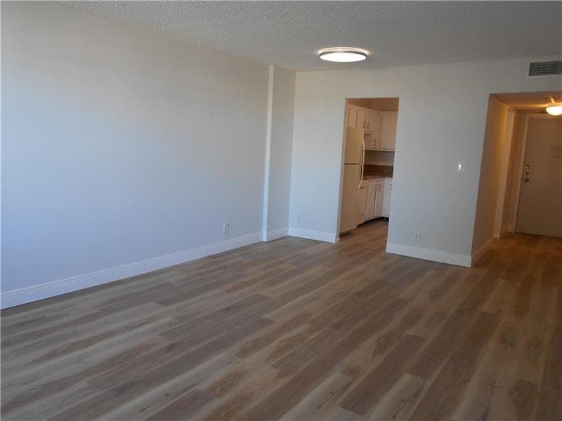 Foto principal - 2781 Taft St