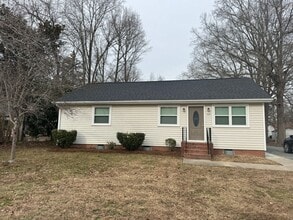 Building Photo - 317 E Church St