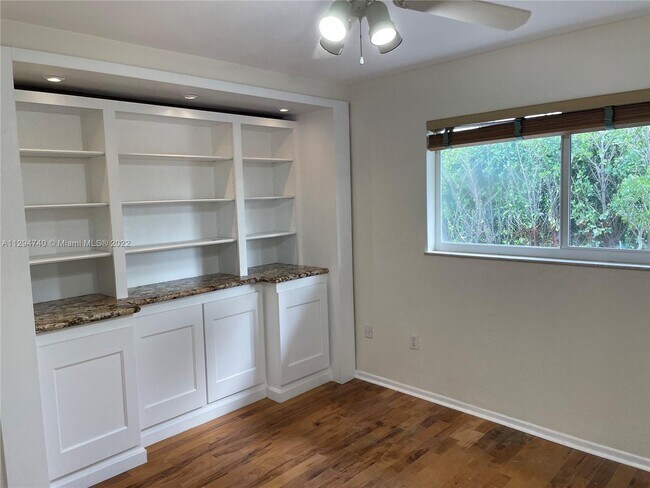 Building Photo - 7940 SW 173rd Ter