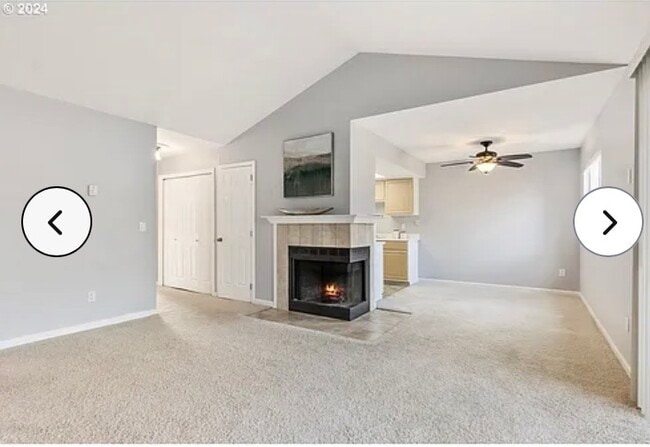 Building Photo - 9585 SW 146th Terrace