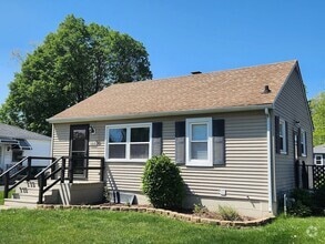 Building Photo - 1301 Schriber Ave