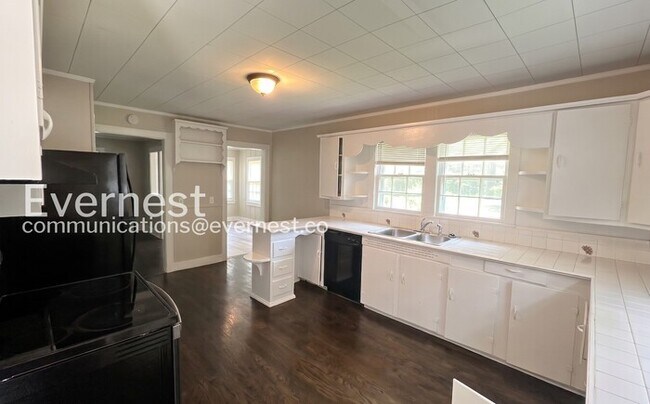 Foto del edificio - 795 Heflin Ave E