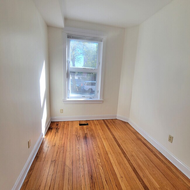 Foto del edificio - 3040 W Fulton St
