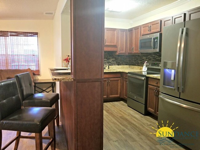 Building Photo - Lovely 4 Bedroom Home Close to Ferry Park