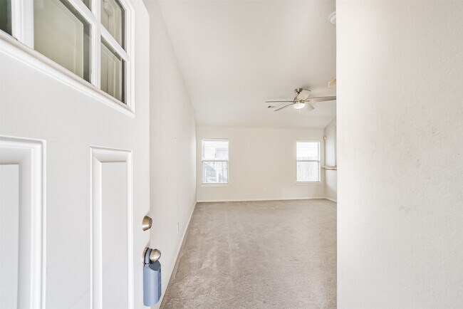 Building Photo - 1609 Peach Dale Ct