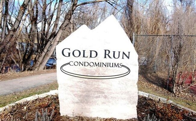 Building Photo - Apartment For Rent In Gold Run Condos In B...
