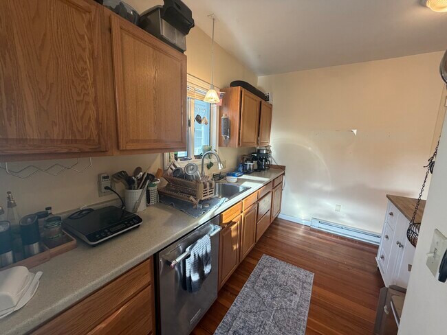 Foto del edificio - 127 Hillsdale Rd