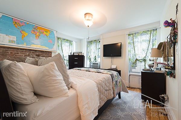 Building Photo - 367 14th St