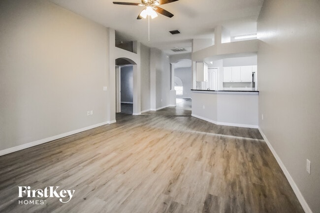 Foto del edificio - 516 Valencia Park Dr