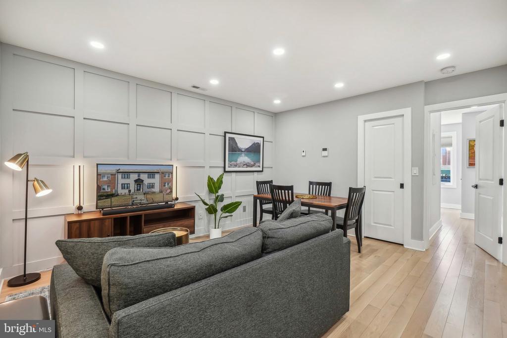 Foto principal - 1404 Holbrook St NE